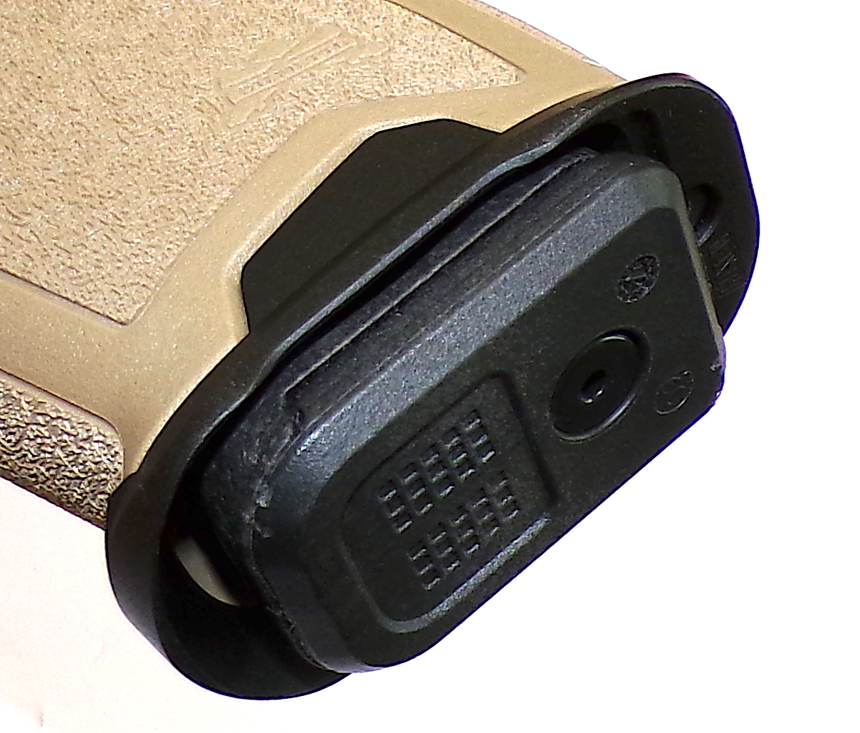 Upgrading the PSA Dagger: Red Dot, Compensator & Magwell