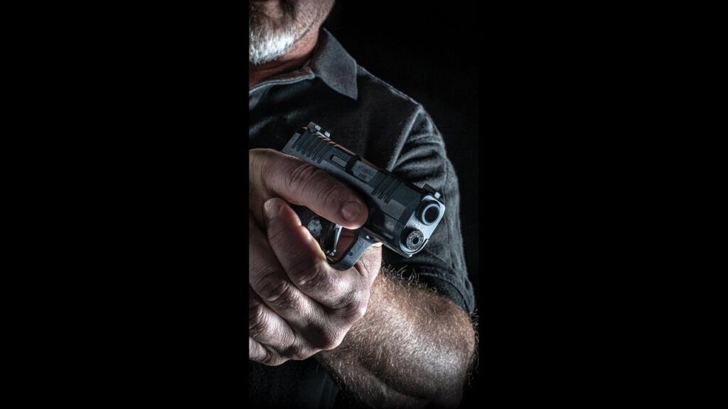 Was he justified to draw his 🔫?